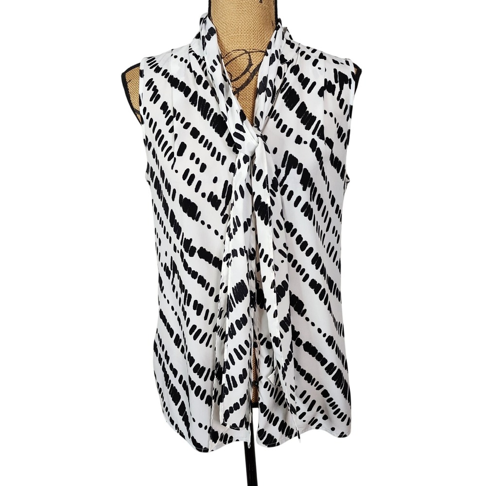 LIZ CLAIBORNE Size Medium Tall Black & White Geometric Bow Tie Sleeveless Blouse